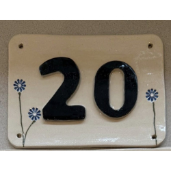 Lille skilt med TAL/BOGSTAVER 