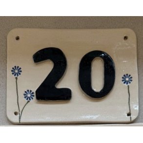 Lille skilt med TAL/BOGSTAVER 