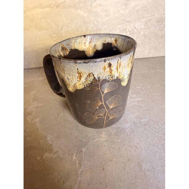 Porcel�nskop med Guldm�nster + hank (med Blad/blomst)