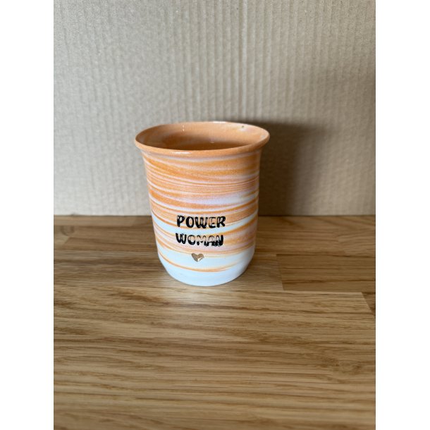 Tekstkop: POWER WOMAN 