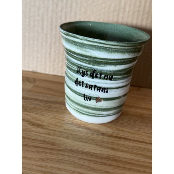 Tekstkop: Kys det nu det satans liv 