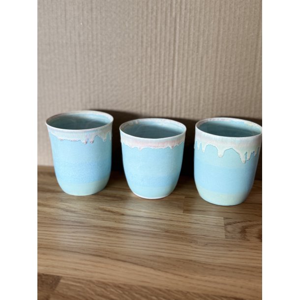 Porcel�nskop drejet i h�nden